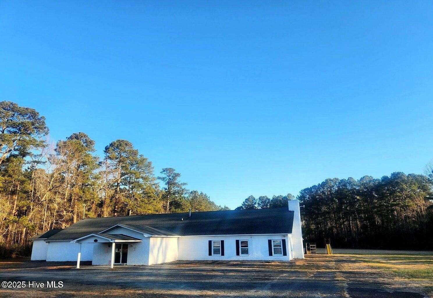 5 Acres of Improved Mixed-Use Land for Sale in Trenton, North Carolina