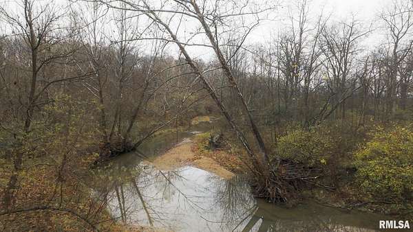 190 Acres of Recreational Land & Farm for Sale in Canton, Illinois