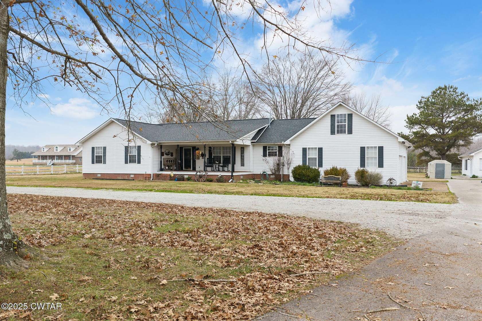 5.43 Acres of Residential Land with Home for Sale in Huron, Tennessee