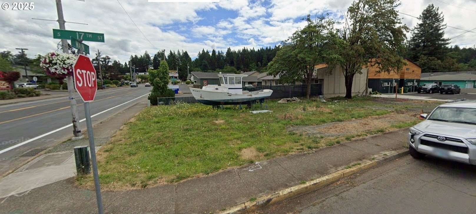 0.11 Acres of Residential Land for Sale in Cottage Grove, Oregon