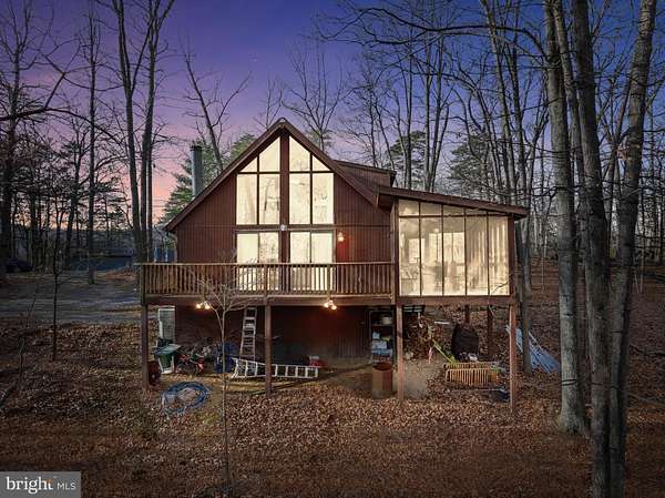 1.9 Acres of Residential Land with Home for Sale in Hedgesville, West Virginia