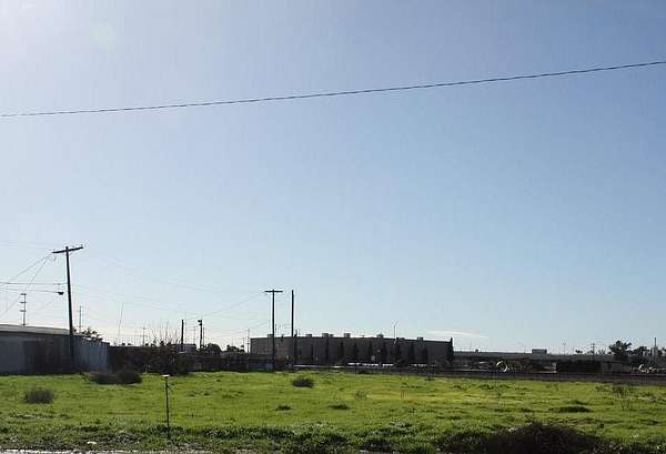 1 Acre of Commercial Land for Sale in Fresno, California