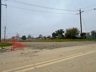 1 Acre of Commercial Land for Sale in Fresno, California