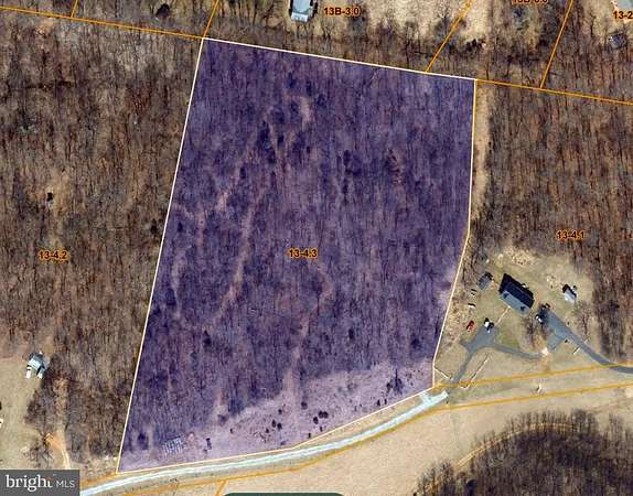 9.14 Acres of Land for Sale in Martinsburg, West Virginia