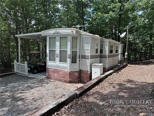0.09 Acres of Land for Sale in Traphill, North Carolina