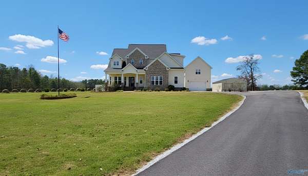 4.33 Acres of Residential Land with Home for Sale in Ardmore, Alabama