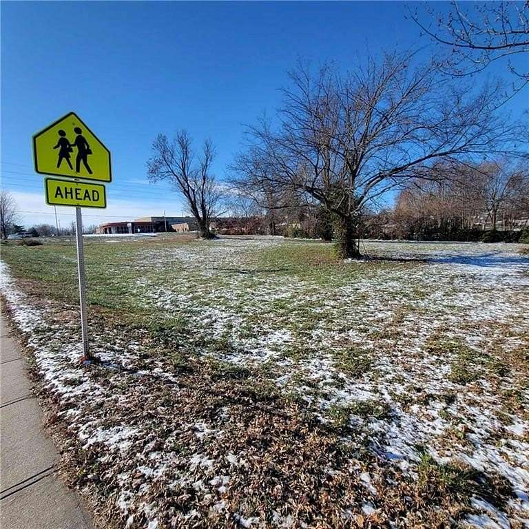 0.91 Acres of Commercial Land for Sale in Oak Grove, Missouri