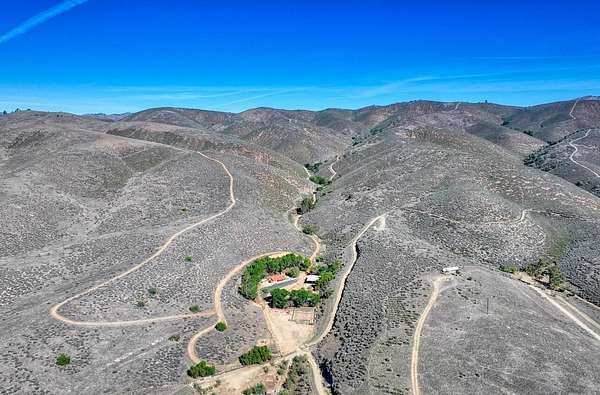 550 Acres of Recreational Land with Home for Sale in Soledad, California
