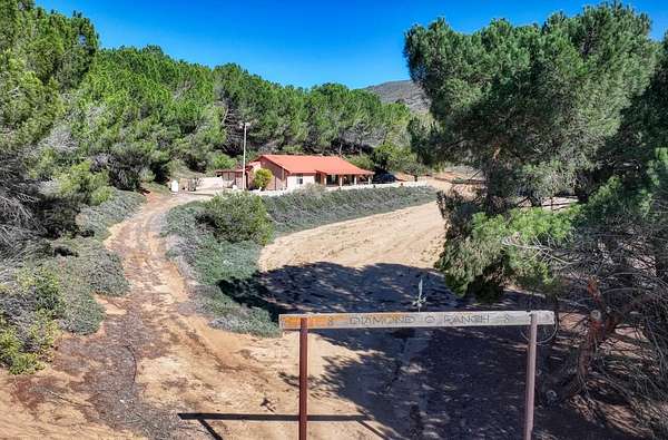550 Acres of Recreational Land with Home for Sale in Soledad, California