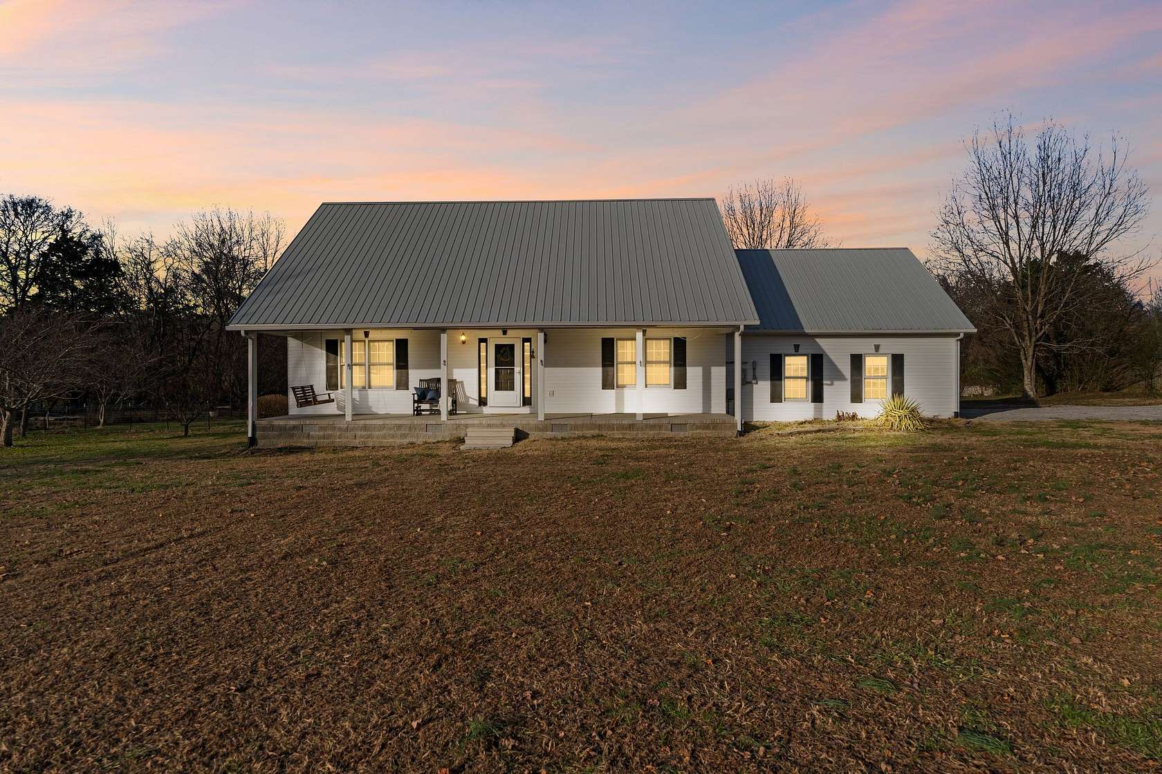 8 Acres of Residential Land with Home for Sale in Hillsboro, Tennessee