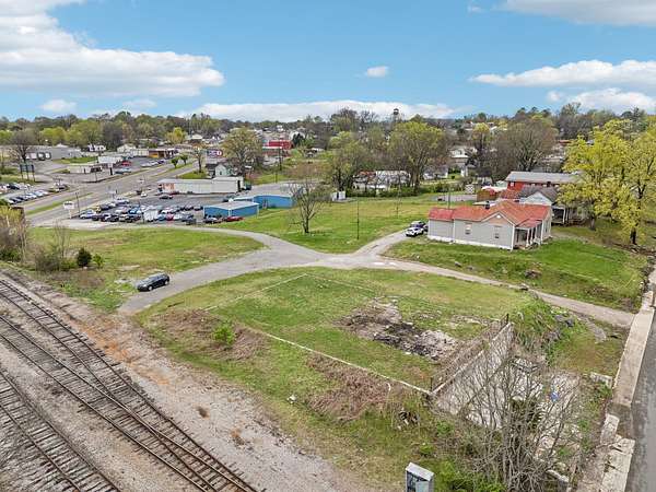 0.94 Acres of Mixed-Use Land for Sale in Columbia, Tennessee