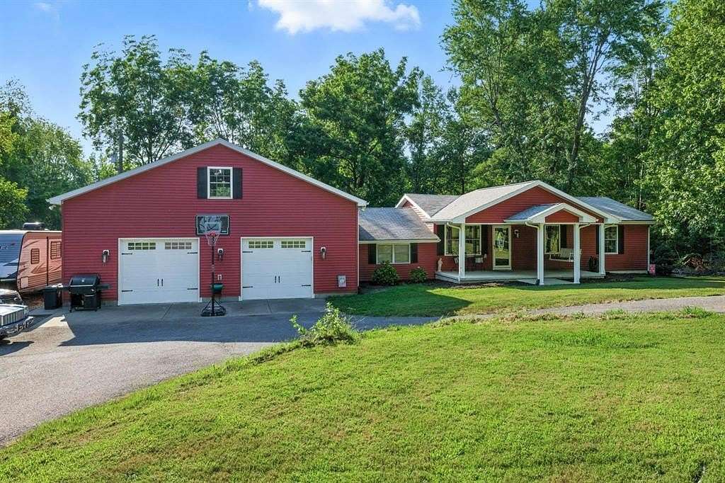 4.22 Acres of Residential Land with Home for Sale in Philpot, Kentucky