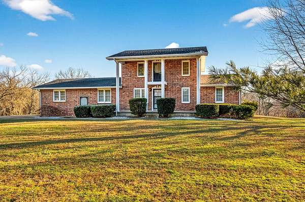 16 Acres of Recreational Land with Home for Sale in Mountain Grove, Missouri