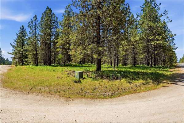 14.7 Acres of Land for Sale in Deer Park, Washington