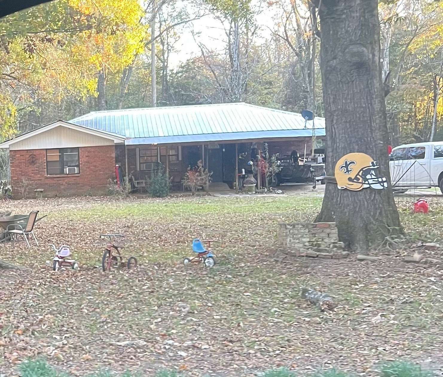 3 Acres of Residential Land with Home for Sale in Grenada, Mississippi