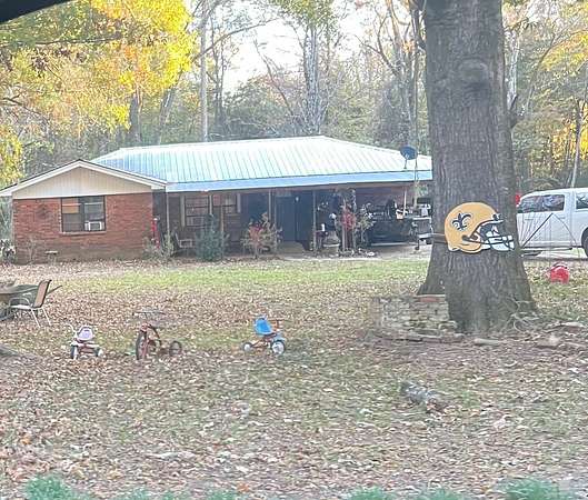 3 Acres of Residential Land with Home for Sale in Grenada, Mississippi