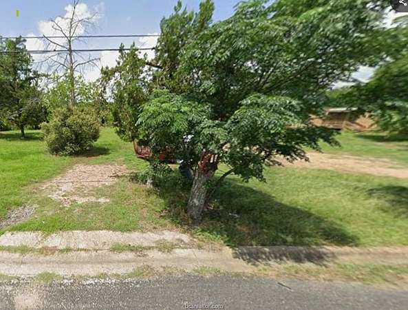 0.28 Acres of Mixed-Use Land for Sale in Bryan, Texas