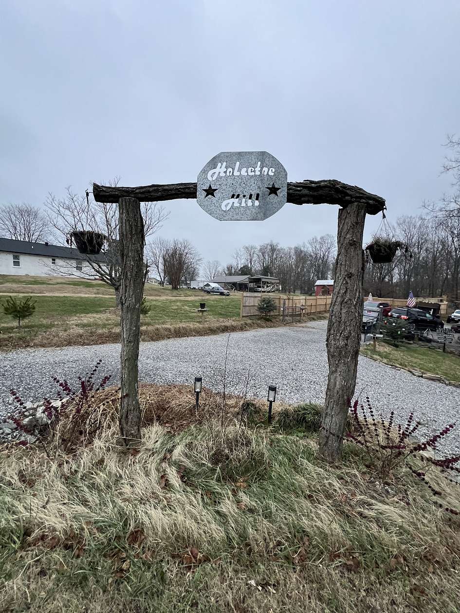 5.8 Acres of Land with Home for Sale in Lafayette, Tennessee