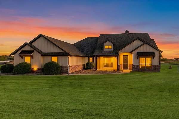 2 Acres of Residential Land with Home for Sale in Weatherford, Texas