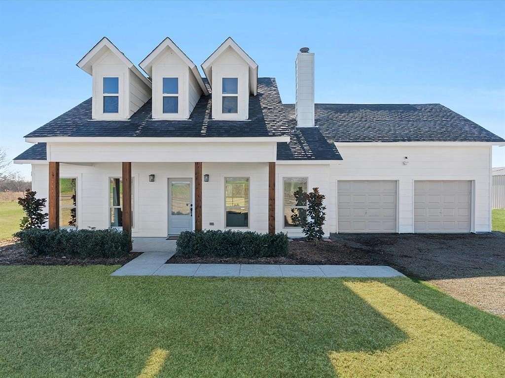 2 Acres of Residential Land with Home for Sale in Gunter, Texas