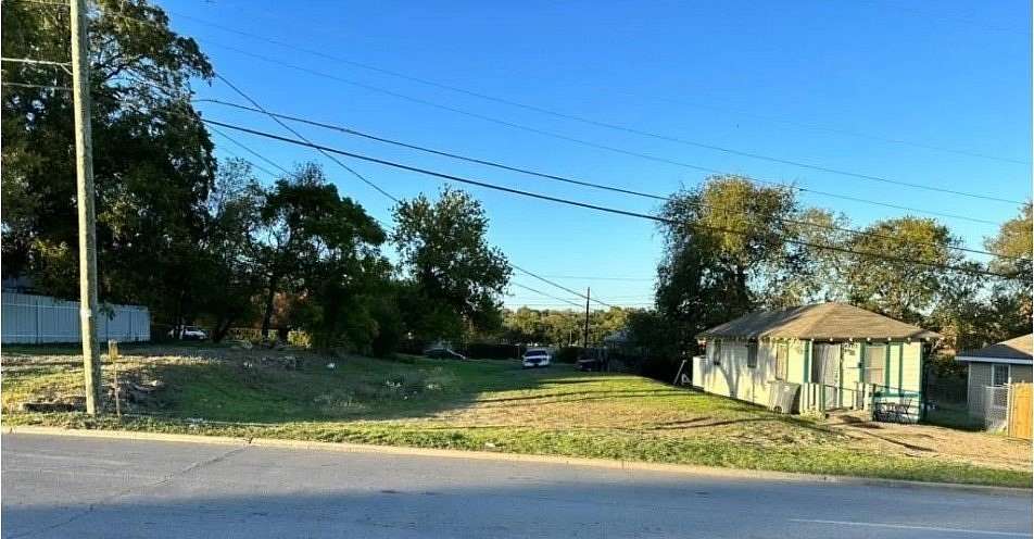 0.11 Acres of Commercial Land for Sale in Dallas, Texas