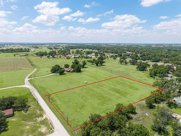 2.3 Acres of Residential Land for Sale in De Leon, Texas