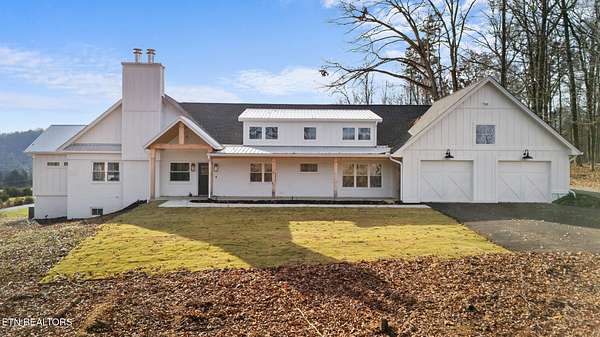 8 Acres of Residential Land with Home for Sale in Knoxville, Tennessee