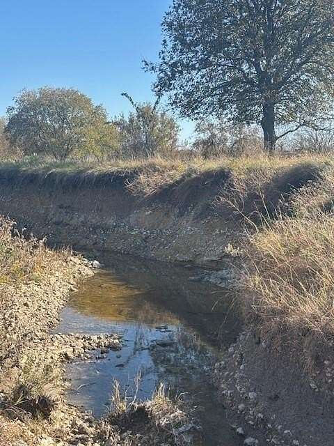 125 Acres of Recreational Land for Sale in Krum, Texas