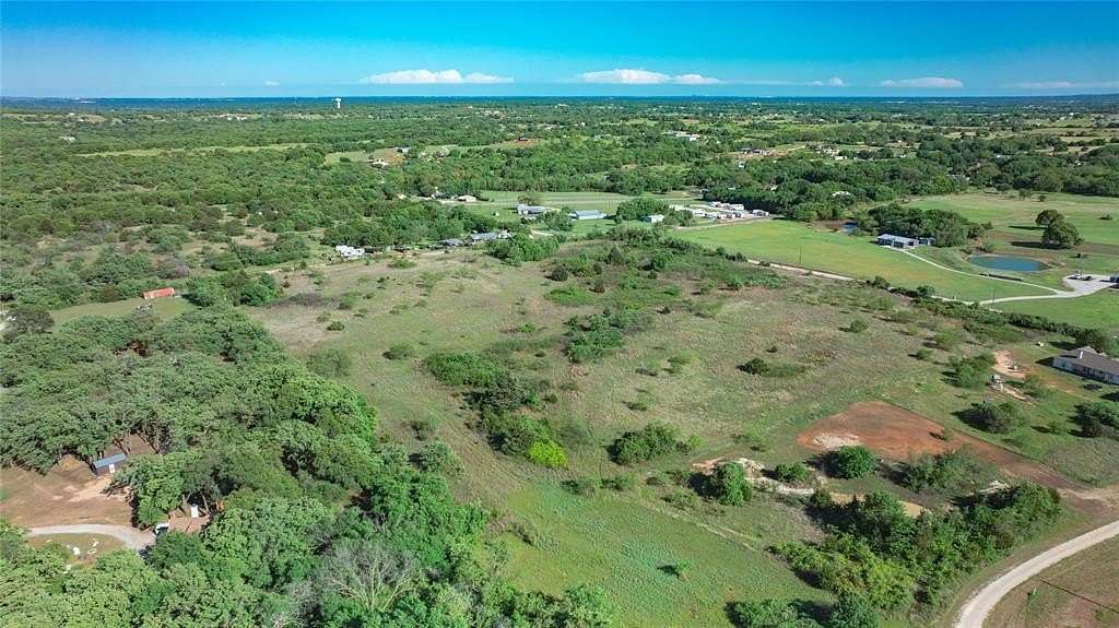 5 Acres of Residential Land for Sale in Boyd, Texas