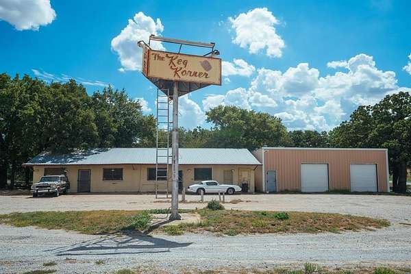 9.5 Acres of Mixed-Use Land for Sale in Dublin, Texas