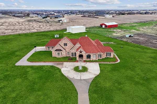 3 Acres of Improved Mixed-Use Land for Lease in Forney, Texas