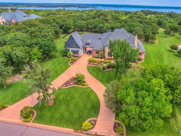 2 Acres of Residential Land with Home for Sale in Jones, Oklahoma