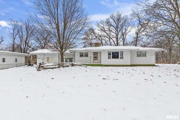 2 Acres of Residential Land with Home for Sale in Springfield, Illinois