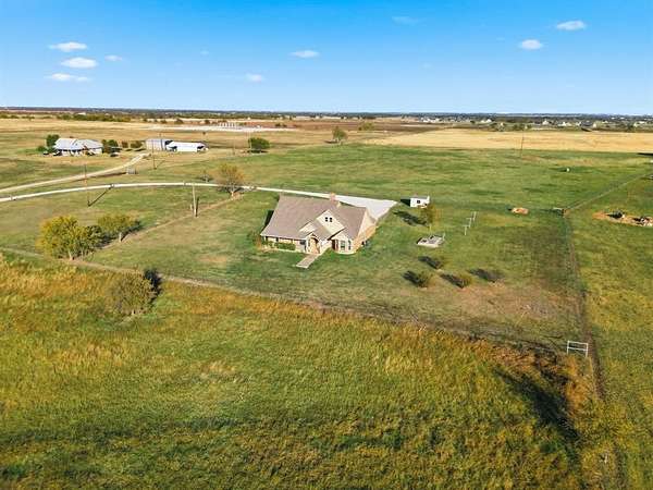 10 Acres of Land with Home for Lease in Krum, Texas