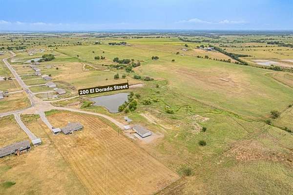 4.56 Acres of Residential Land with Home for Sale in Decatur, Texas