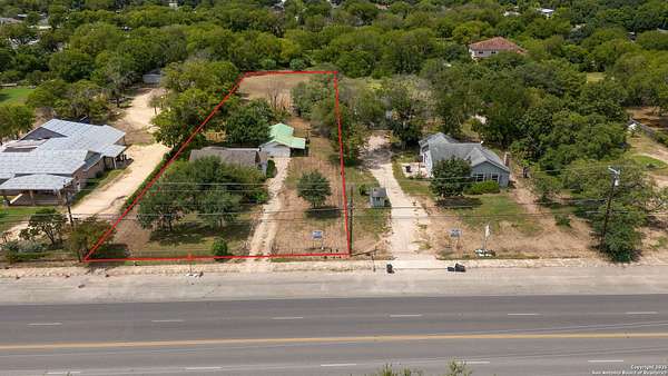 1 Acre of Mixed-Use Land for Sale in San Antonio, Texas