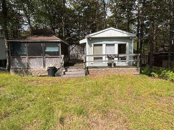 0.12 Acres of Residential Land for Sale in Gouldsboro, Pennsylvania