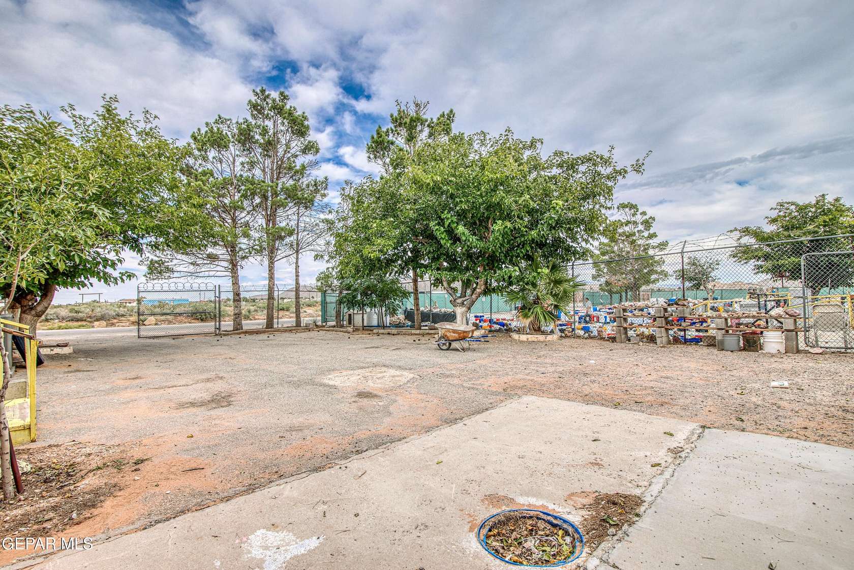 5 Acres of Residential Land for Sale in El Paso, Texas