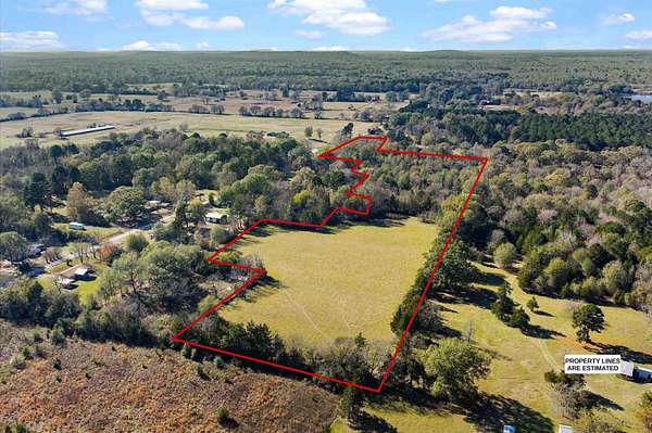 13.5 Acres of Recreational Land for Sale in Daingerfield, Texas