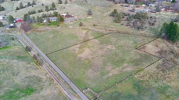 2 Acres of Residential Land for Sale in Klamath Falls, Oregon