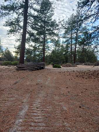 4.57 Acres of Residential Land for Sale in Chiloquin, Oregon