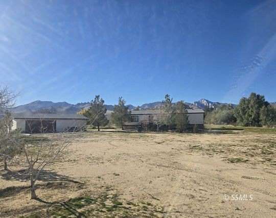 2.56 Acres of Residential Land with Home for Sale in Inyokern, California