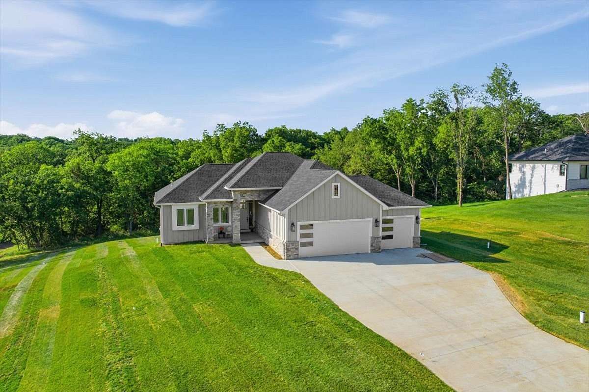1.5 Acres of Land with Home for Sale in Glenwood, Iowa