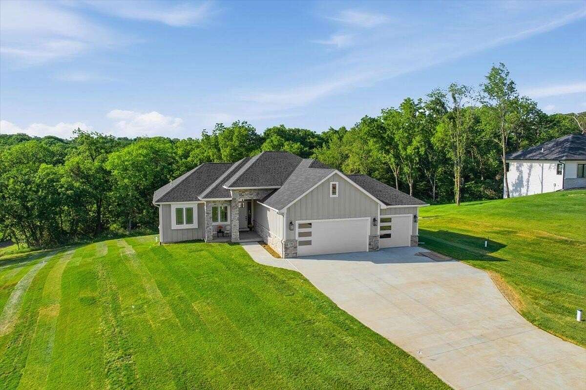 1.5 Acres of Land with Home for Sale in Glenwood, Iowa