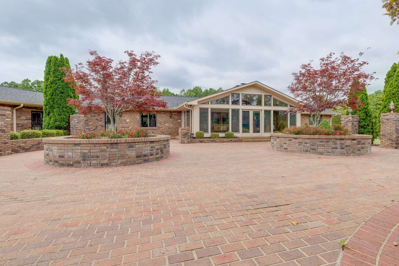 3.2 Acres of Residential Land with Home for Sale in Charlotte, Tennessee