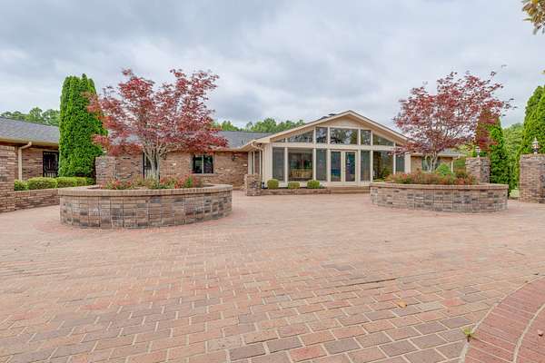 3.2 Acres of Residential Land with Home for Sale in Charlotte, Tennessee