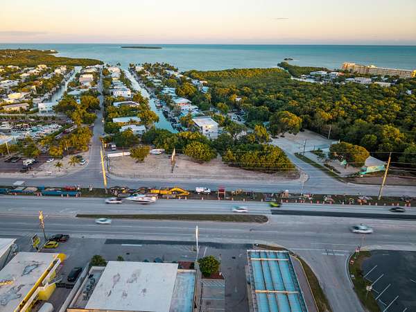 Mixed-Use Land for Sale in Plantation Key, Florida
