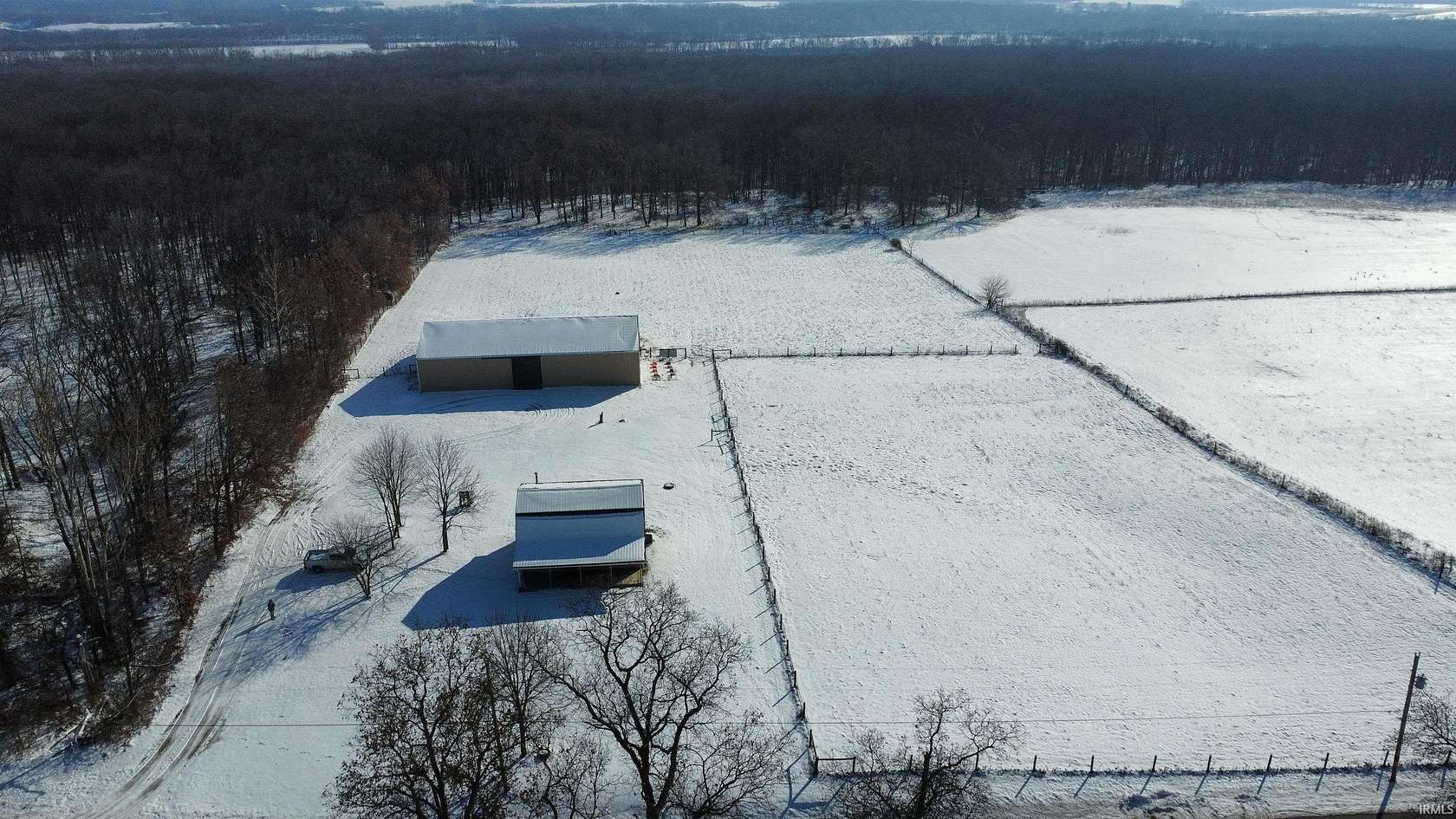 5 Acres of Residential Land with Home for Sale in Williamsport, Indiana