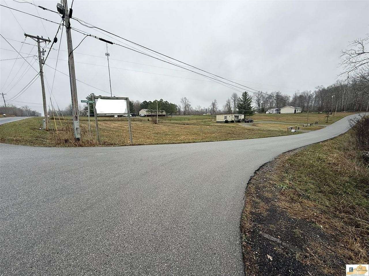 3.4 Acres of Improved Mixed-Use Land for Sale in Columbia, Kentucky