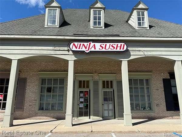 9.8 Acres of Improved Commercial Land for Sale in West Bloomfield, Michigan